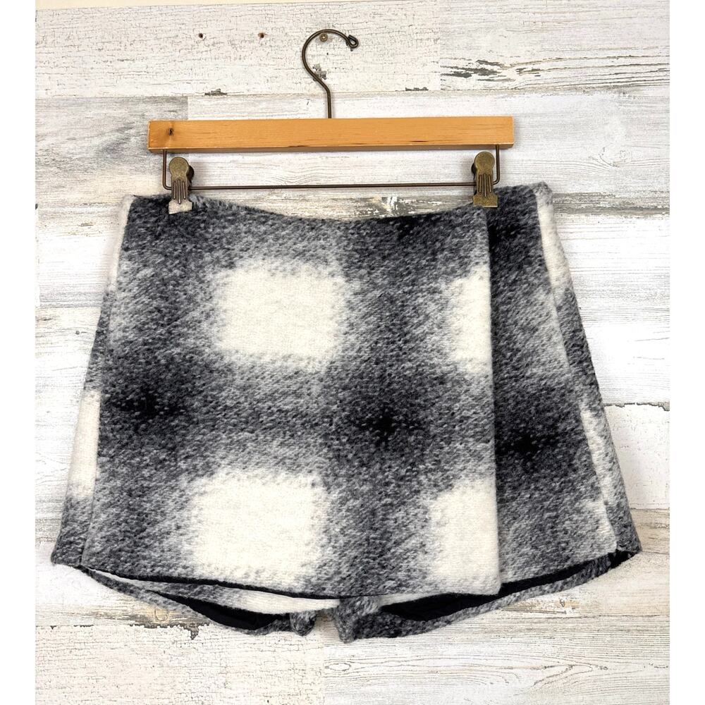 Weekend Los Angeles Womens M Black White Wool Blend Lined Mini Skorts NEW